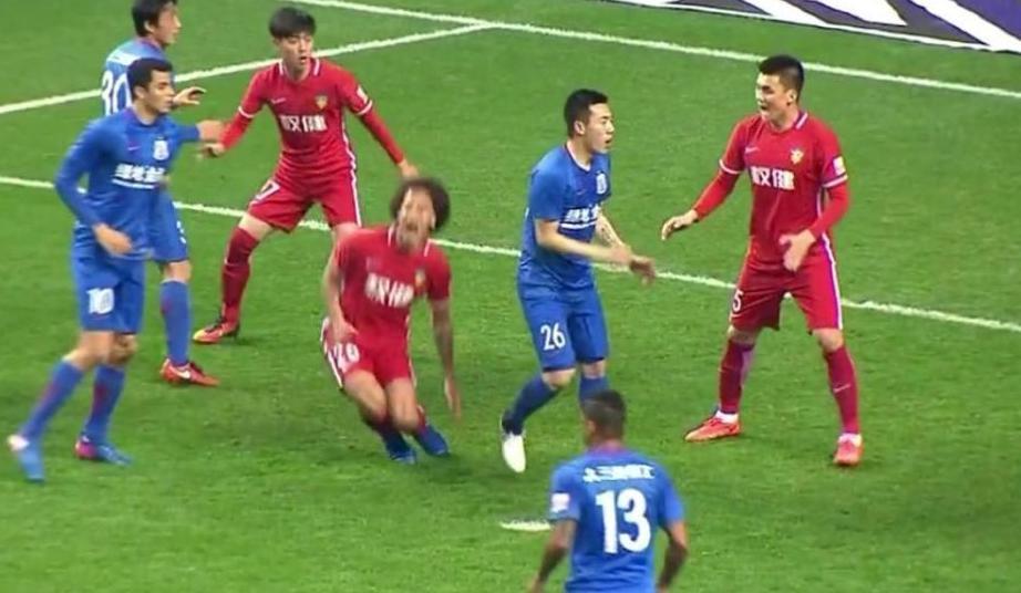 反面教材?赢了吹成世界强队,输球逼教练退位_