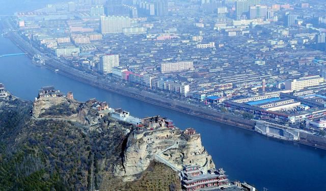 榆林市各区县市2018年上半年GDP:神木接近6