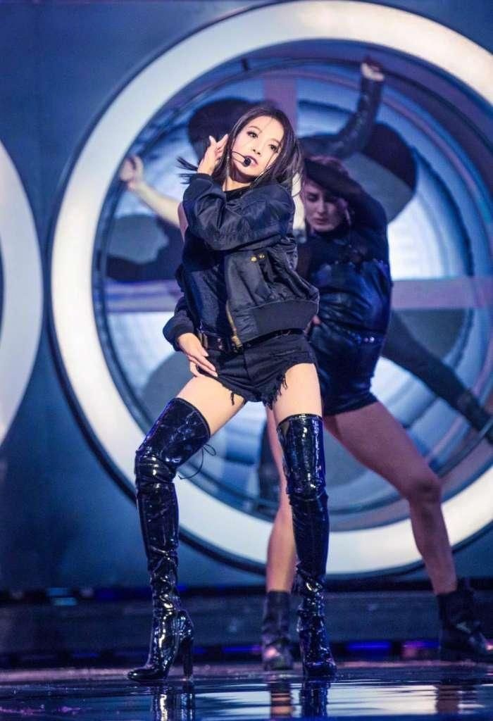 宋茜参加《热血街舞团》被赞, 网友: 除了演戏什