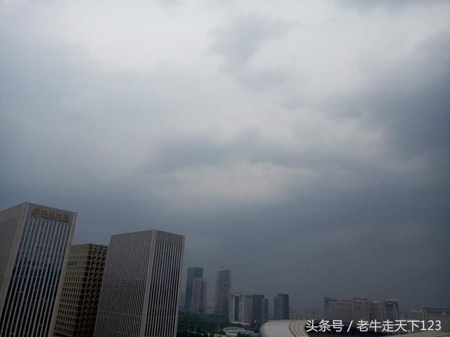 济南，暴雨大风即将来临