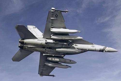 美国竟主动向芬兰推销EA18G战机,曾经击落F