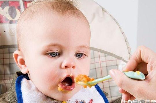 幼儿几个月龄可以喂辅食? 3个添加宝宝辅食的