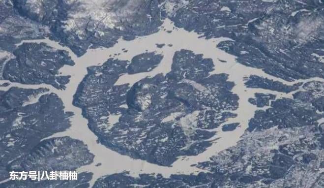 实拍世界各地的“仙湖”，最后一个曾毁灭大半个地球
