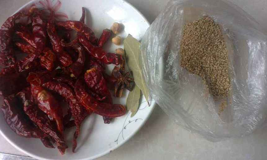 最简单的家常卤猪蹄 t01e392a7174bd8e594.jpg?size=861x516