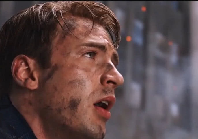 复联4:美队为什么能举起雷神喵喵锤?原因很明