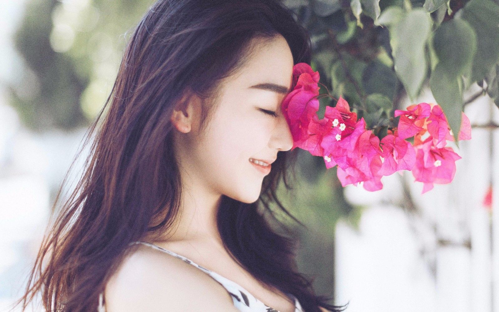 如何淡斑祛斑小妙招?美白祛斑产品哪款最有效