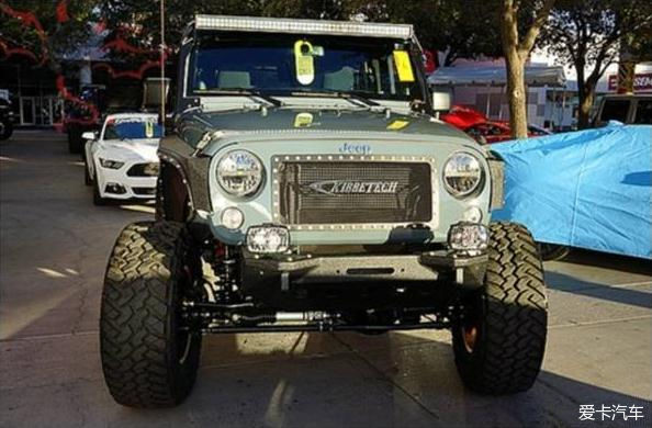 先拿牧马人开刀,乌鲁木齐交警严查非法改装车