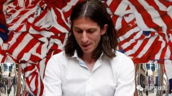 内马尔返回巴萨