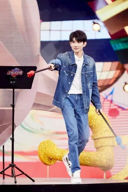 刚哥太要强了,王源和金翰之间的相爱相杀太甜