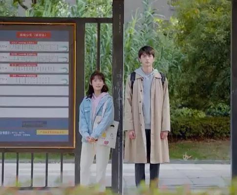 致我们暖暖的小时光:情侣穿搭指南~穿个衣服都