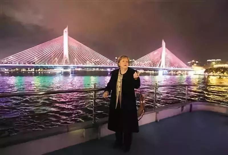 默克尔到过的中国城市，可能比你到过的都多……