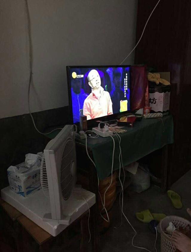 晒晒我婆家的农村自建房,又土又破,外出都不用