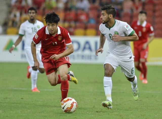 世界杯揭幕战沙特被东道主5球横扫 球迷:幸好