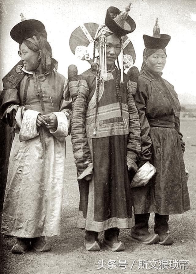 清朝老照片:蒙古上层女性个个霸气外露!