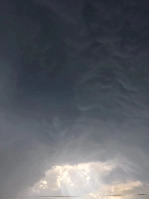 悉尼夏日惊喜冰雹之后的样子,吓坏一堆网友!崩