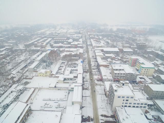 看最美雪景 来郸城南丰镇!