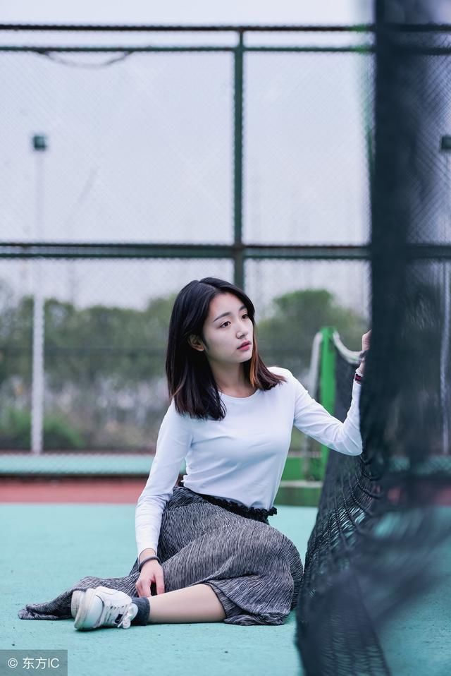 是谁的白天温暖了谁的黑夜，是谁的黑夜寂寞了谁的白天!