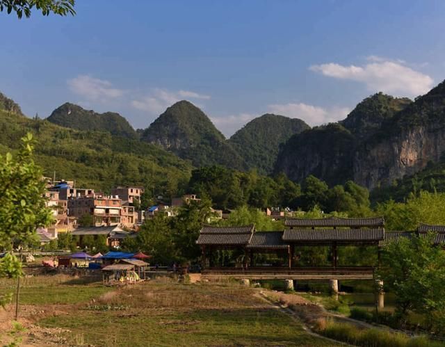 山重水路疑无路柳暗花明又一村猜成语(3)