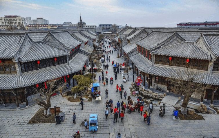 山东这个7000年古城, 是少有的不收门票的5A景区, 物价还非常低