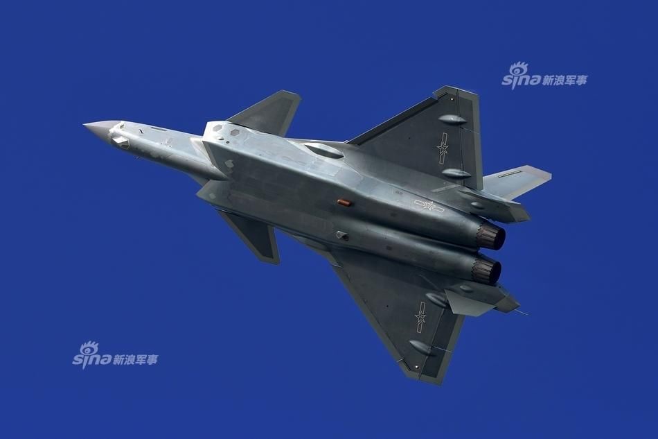 启蒙下一代!歼-20总师杨伟进校园讲战机设计