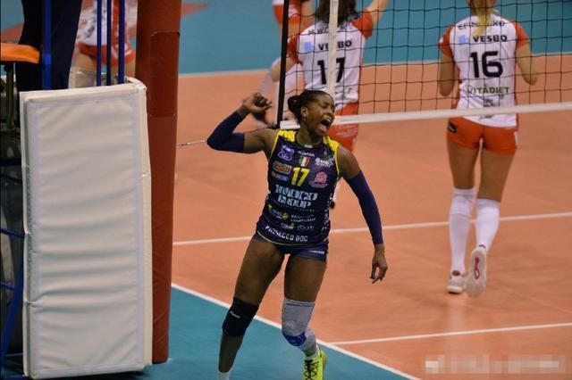 欧冠女排1\/4决赛赛程时间安排出炉!球迷:熬夜陪