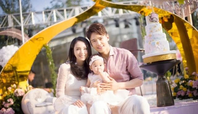 萌娃集合!高云翔董璇女儿周岁庆生,李小璐等明星家庭到场