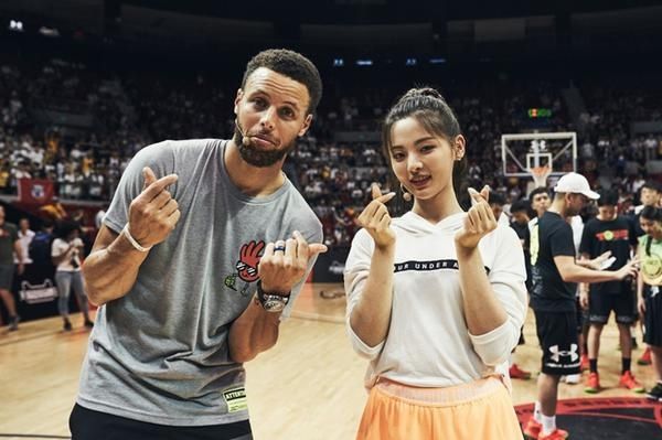 刘亦菲签约阿迪达斯