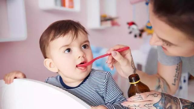 发烧的时候,两种退烧药能不能交替使用?哪种药