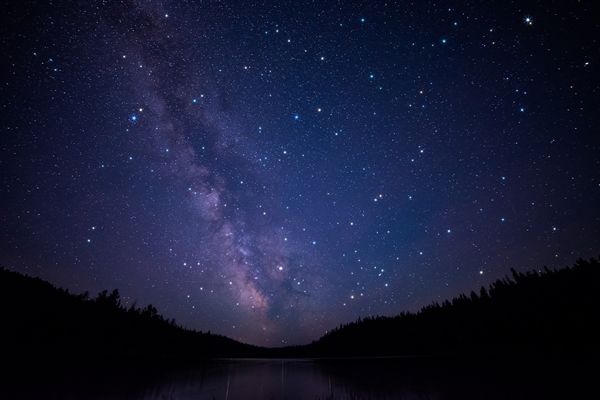 霍金遗作再次揭秘平行宇宙:你有不止一个镜像