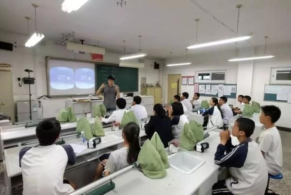 明年中小学同步招生