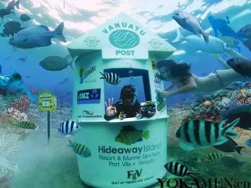 瓦努阿图：潜入水底邮筒便能投递出全世界独一无二的水下明信片