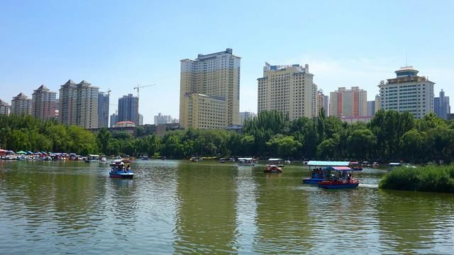 青藏高原第一大城市，它是中国最低调的省会