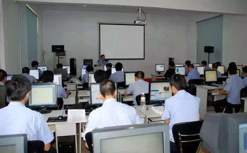 如何规范执法提升公信力