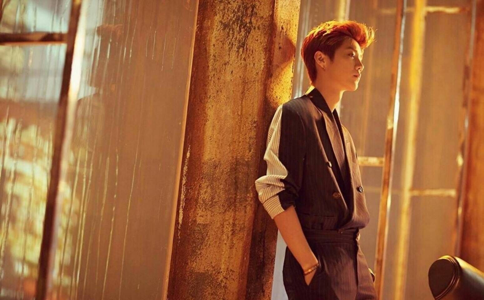 霸道总裁“鹿晗高清手机壁纸”,嘿,你的鹿晗请查收