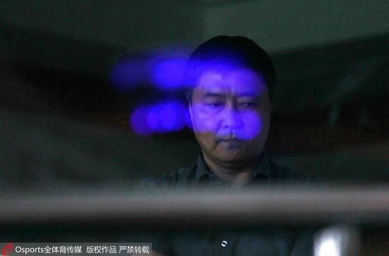 特维斯30秒走5米 但申花的锅真不该他全背_【