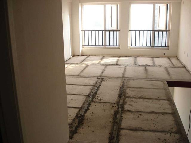 买顶楼送阁楼 业主好兴奋:占大便宜了!悄悄打通