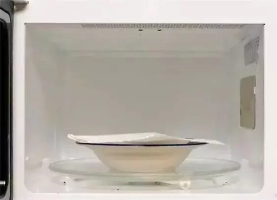【转载】实用知识:这东西千万别扔,放到冰箱里,每个月省下大笔电费! - 流星 - ~ 茶 禪 書 香 ~ 【转载】实用知识:这东西千万别扔,放到冰箱里,每个月省下大笔电费! - 流星 - ~ 茶 禪 書 香 ~