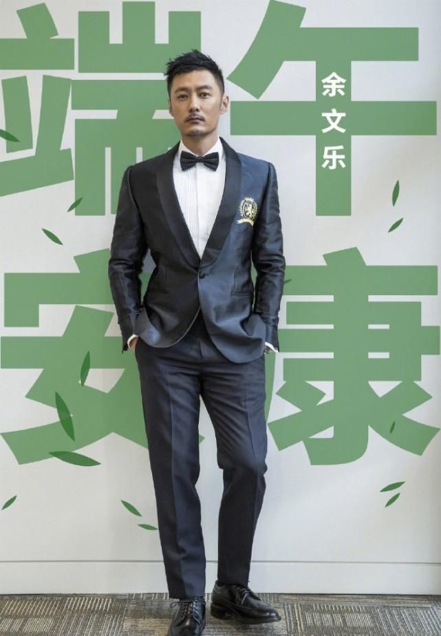 他好大的威风啊