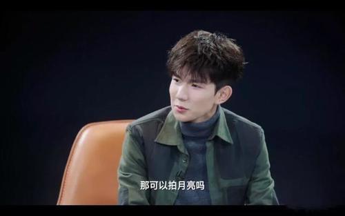 杠上了,元宵节月亮很忙,小米9、荣耀V20、华为