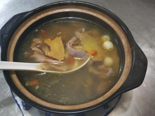 什么炖猪肚最好吃 t01ed69bc8cca245eb9.jpg