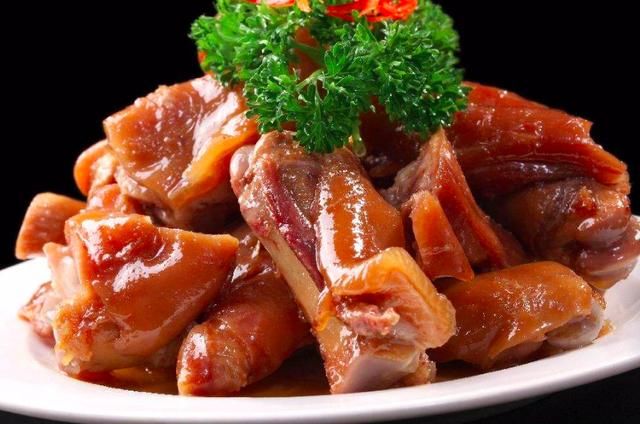 猪脚怎么腌才入味 t01ed7b9993e1cfd045.jpg