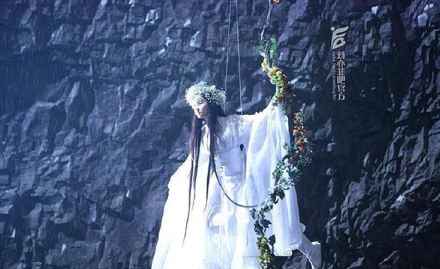 刘亦菲《神雕侠侣》16年后花环造型拍摄花絮