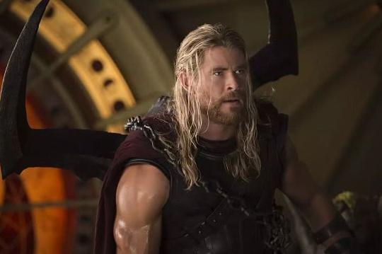 复联4: 雷神胖成球, 美队变垂暮老人仍然帅气,