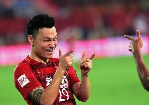 中超争冠战球票秒光!上港做客天河面临的困难