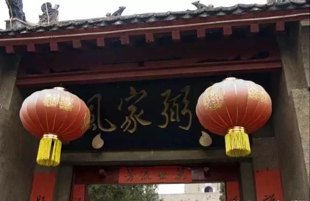 什么天雪窑成语_雪天图片(2)