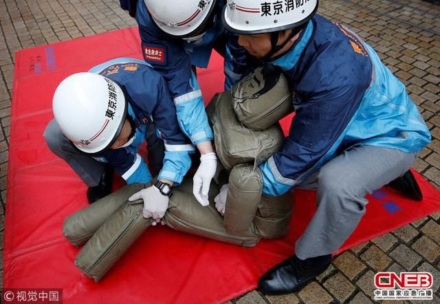 日本东京举行灾难应急演习