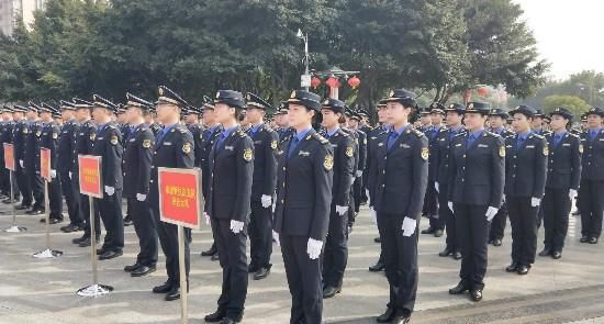 「全国城管换装」槐荫、广汉、德阳城管换新装