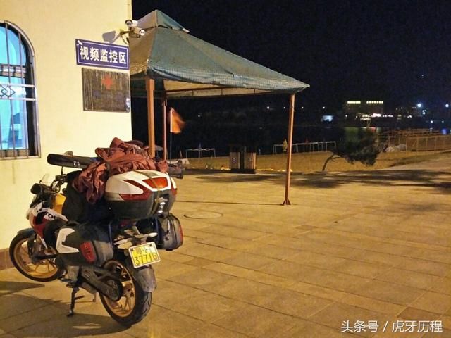 摩旅，骑摩托车走了27天，原先两个一起旅行，走着走着变成一个人