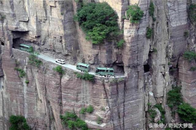 世界上15个超危险道路这些人真的在冒着生命危险在前进啊!