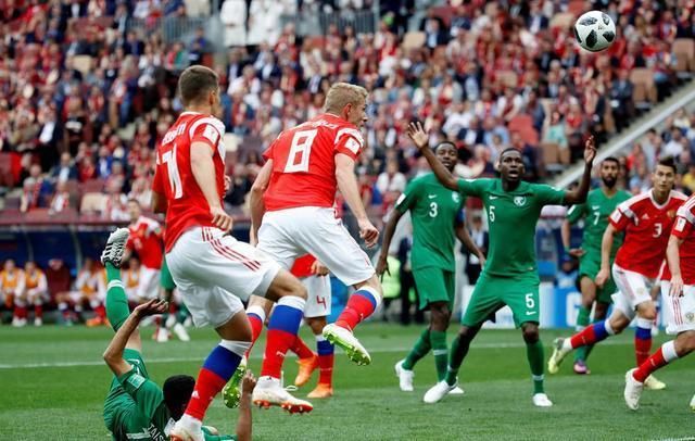 世界杯第1惨案队!若非沙特成绩更差,2002年国